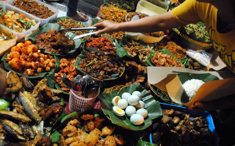 Wisata Kuliner Nusantara 2025: Dari Warung Tradisional ke Festival Digital