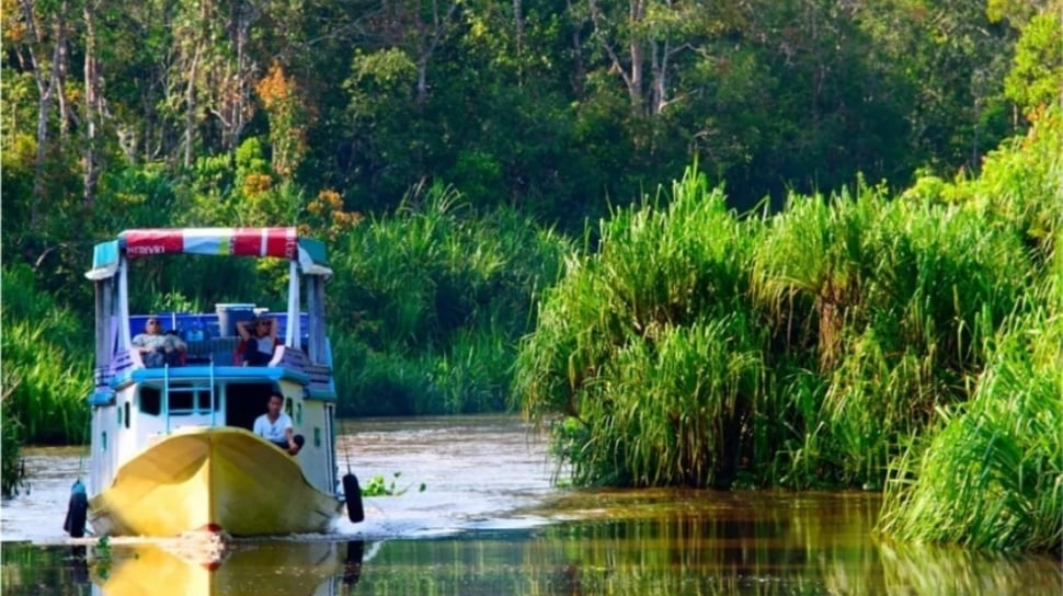 Traveling Indonesia 2025: Ekowisata Digital, Pariwisata Hijau, dan Peran Komunitas Lokal